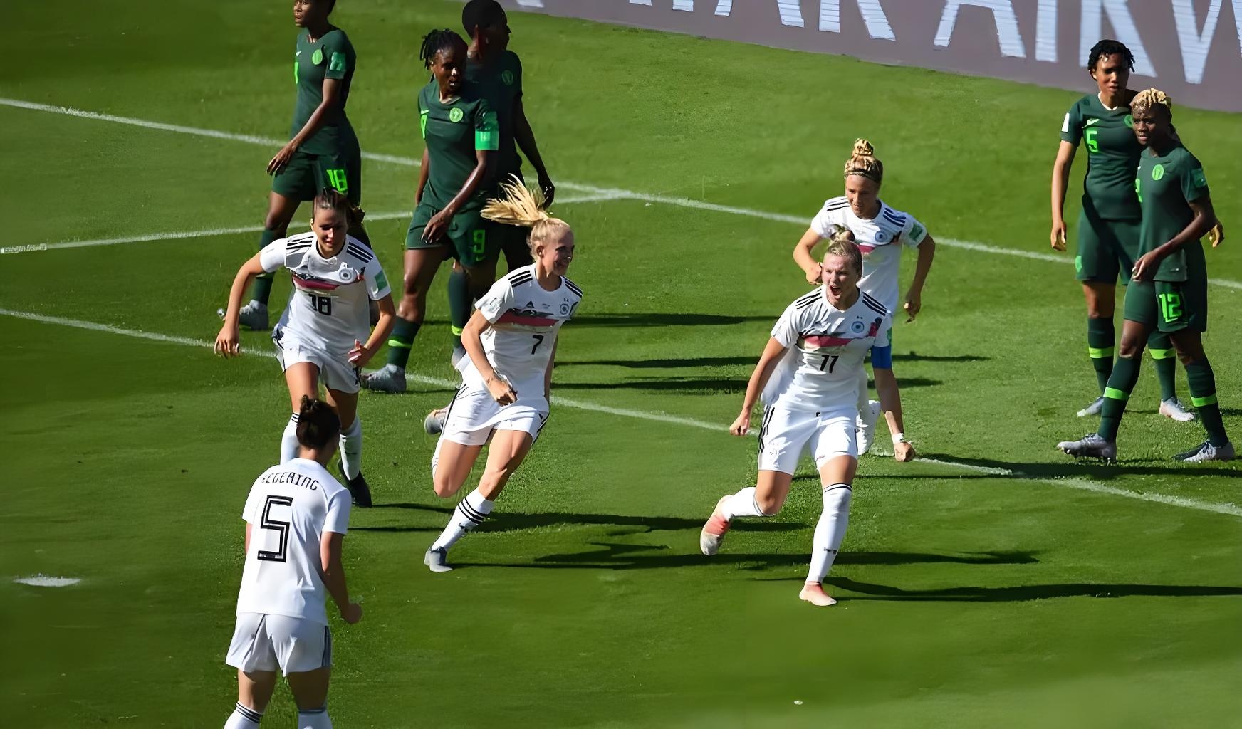 关于晋级下一阶段引发热议！，穆古鲁扎在德国队比赛中夺冠观众掌声雷动的信息-爱游戏娱乐