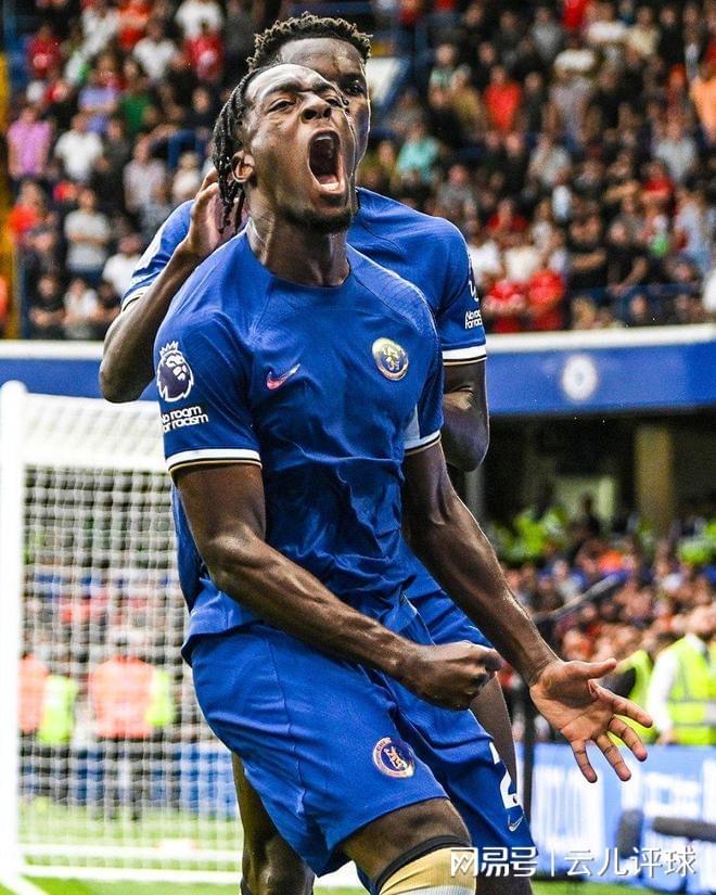 关于社区盾今晚再迎强敌，埃因霍温复出首秀，主帅态度——信心回归，阵容厚度经受考验的信息-ayx