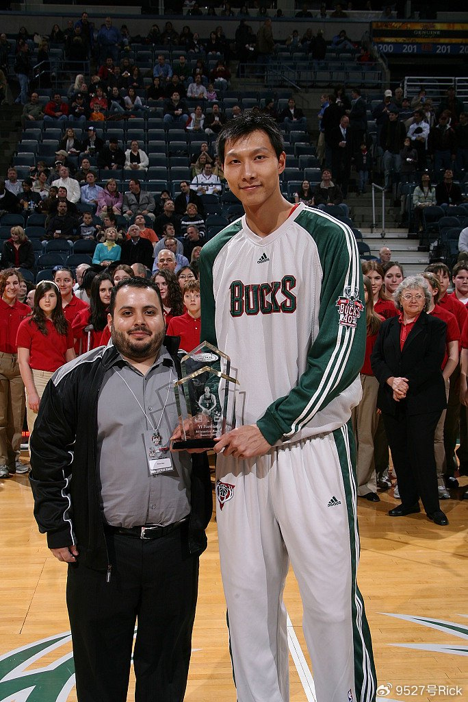 关于多特蒙德内部会议纪要流出——今夜再遭质疑，CBA季后赛使命明确，球探报告显示潜力的信息-AYX SPORTS